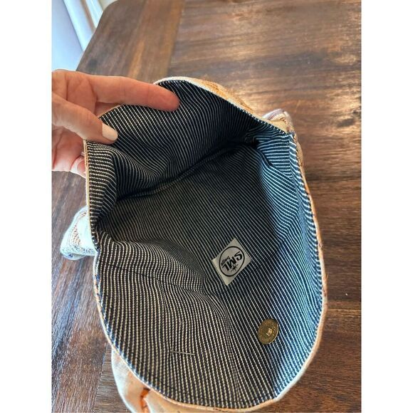 Fabric clutch bag - Picture 4 of 7